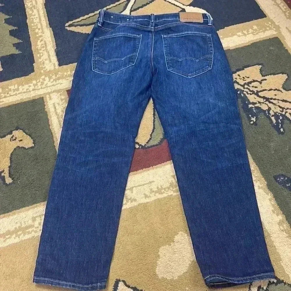 28x28 American Eagle Airflex+ Jeans - Picture 2 of 2
